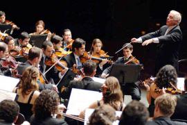 Daniel Barenboim e la West-Eastern Divan Orchestra