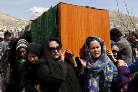 Le donne al funerale di Farkhunda