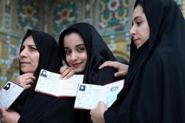 Donne iraniane ai seggi