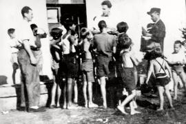 Bambini ed educatori della Maison d'Izieu, estate 1943