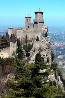 Il Castello di San Marino (da Wikicommons, utente Marcok)