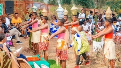 Cerimonia nuovi Giusti 2025 - Giardino di Kamonyi