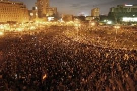 Piazza Tahrir straripante di manifestanti (foto di Foreign Policy)