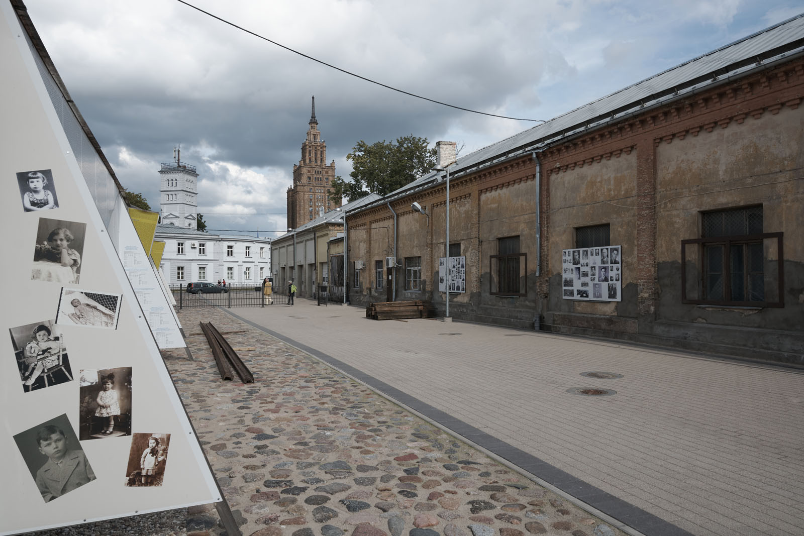 Ricordo delle vittime dell'eccidio di Rumbula volti e storie [galleria